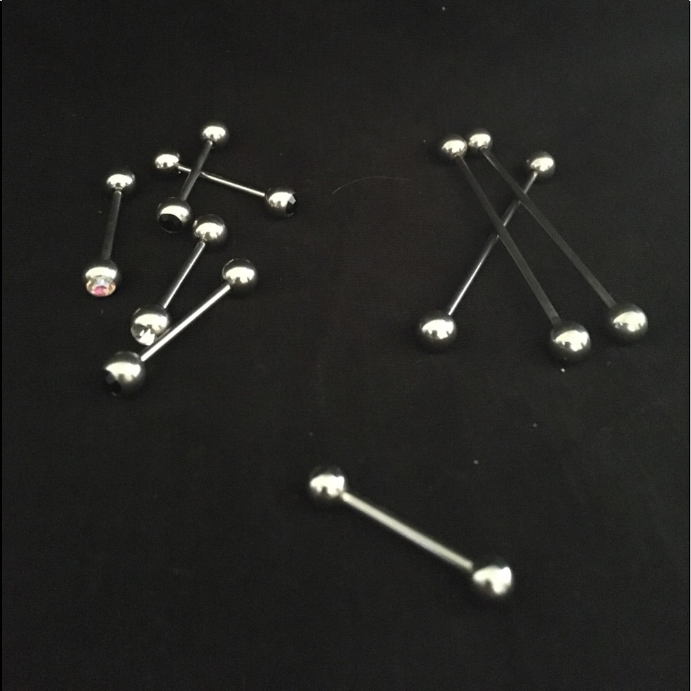 Industrial bar body jewelry